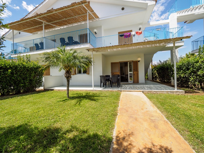 Hostal Athena Resort