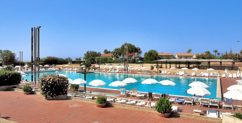 Hostal Athena Resort