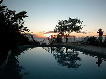 Hotel Nature's Paradise