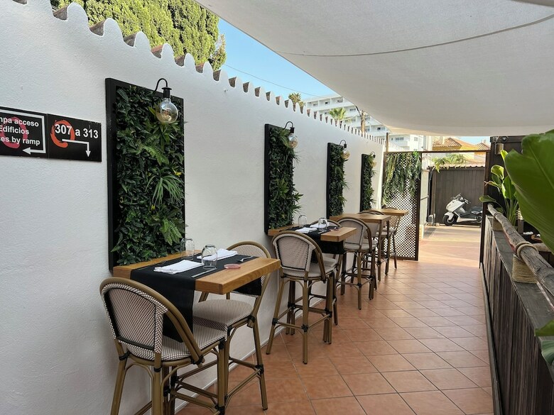 Hotel Zen Airport