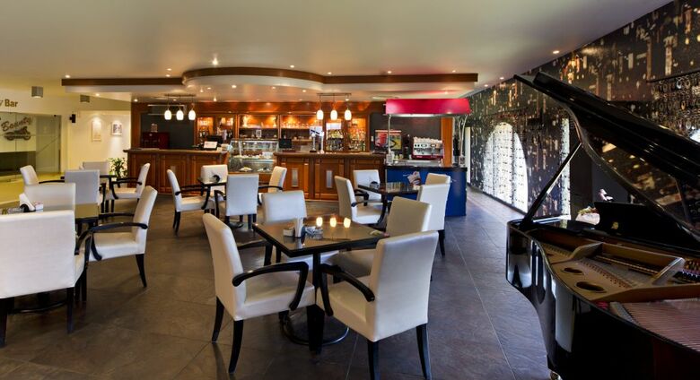 Golden Tulip Al Jazira Hotel