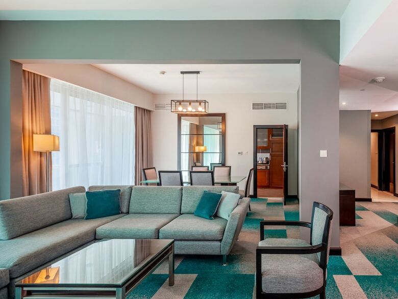 Flora Creek Hotel Apartments