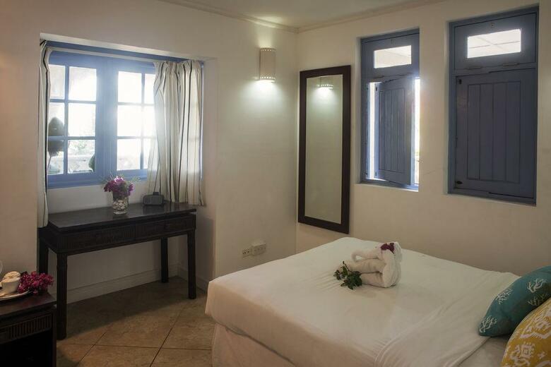 Hotel South Ocean Villa 402