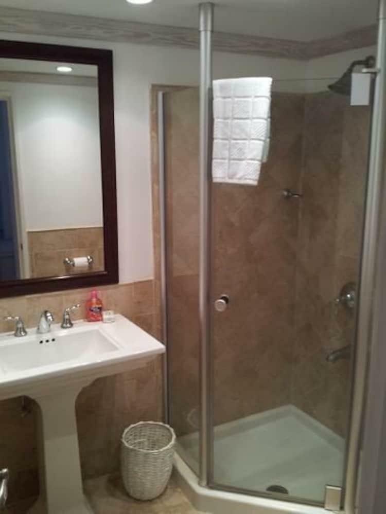 Hotel South Ocean Villa 402