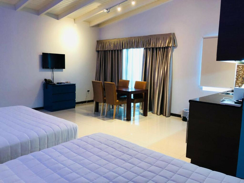 Aparthotel Quint�s Travelers Inn