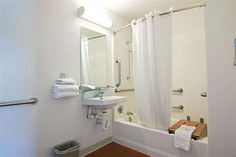 Hotel Motel 6 Reno - Virginia Plumb