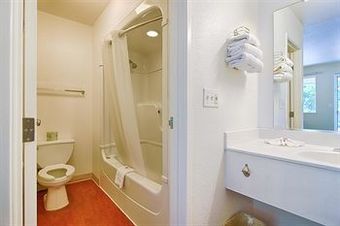 Hotel Motel 6 Reno - Virginia Plumb
