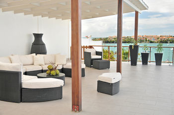 Blue Point Villa