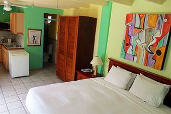 Azure Hotel And Art Studio
