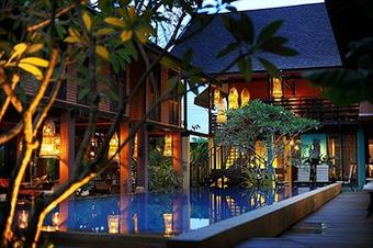 Hotel The Village House
