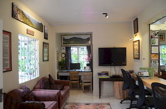 Albergue Father�s Guest House