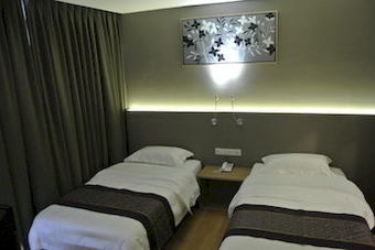 Hotel Super 8 Bayan Baru