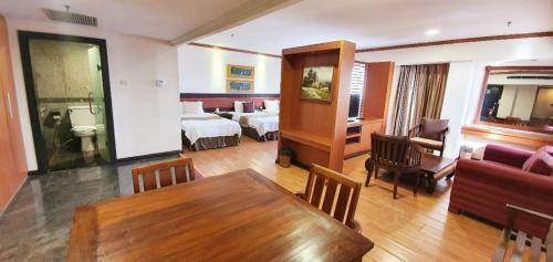 Kemena Plaza Hotel