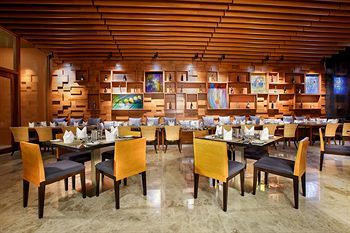 Hotel Novotel Inle Lake Myat Min