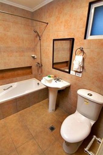 Hotel Subic Holiday Villas