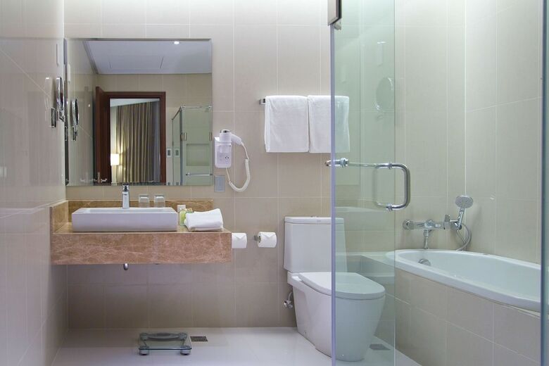 Acacia Hotel Manila