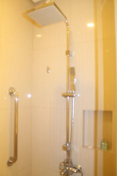 Hotel Benilde Maison De La Salle