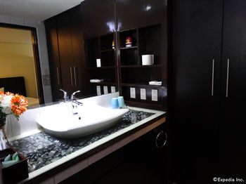 Aparthotel Manila Bay Serviced Apartments