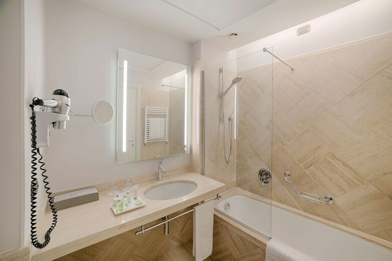 Hotel NH Roma Villa Carpegna