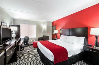 Hotel Sleep Inn & Suites Airport