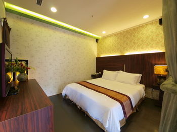 Hotel Grand Orchid Villa Resort
