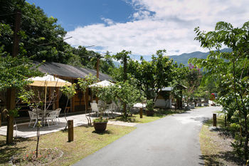 Hotel Grand Orchid Villa Resort