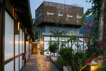 Hotel Grand Orchid Villa Resort
