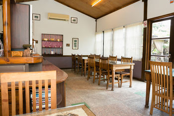 Hotel Grand Orchid Villa Resort