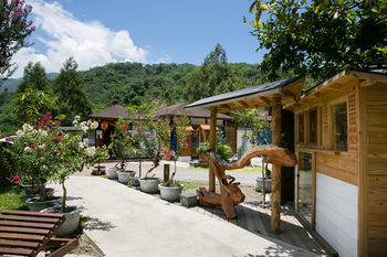 Hotel Grand Orchid Villa Resort
