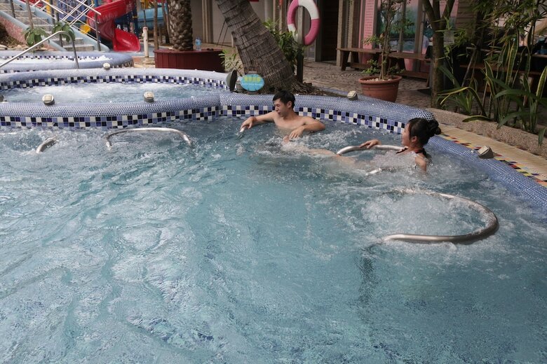 Resort One Hotel