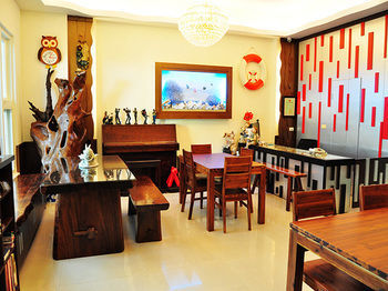 Warner Leisure Hotel