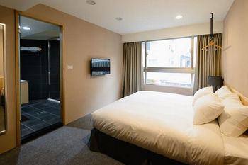 U Hotel