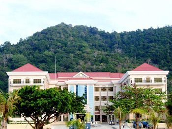 Rock Royal Hotel & Resort