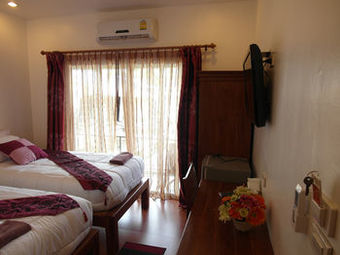 Hotel Tara Floating Raft Kanchanaburi
