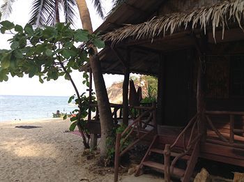 Apartamento Mai Pen Rai Bungalows