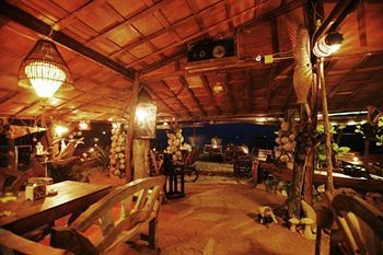 Apartamento Mai Pen Rai Bungalows