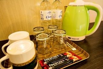 Hotel At Ease Residence Suvarnabhumi