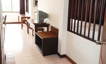 Apartamento Mae Pim Resort Hotel