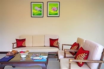 Thai Thani Pool Villa Resort
