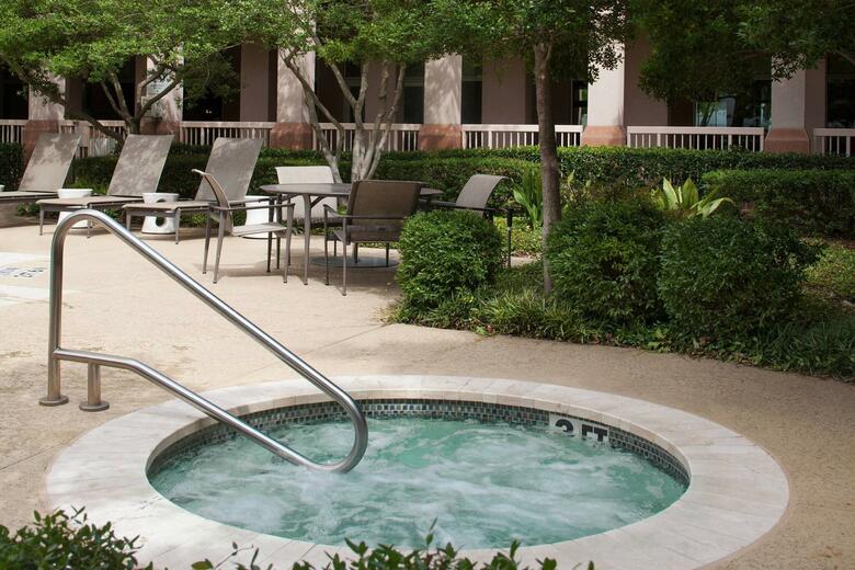 Hotel Dallas Marriott Suites Market Center
