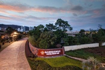 Hotel Angsana Fuxian Lake