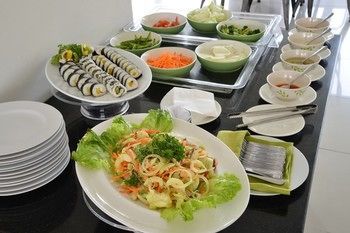 Hotel Whiz Prime Cifest-cikarang