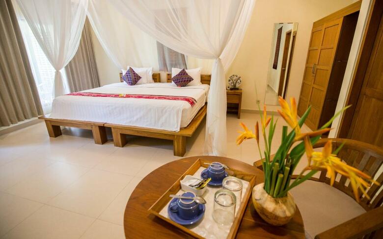 Puri Sari Beach Hotel