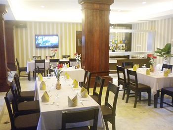 Taman Suci Hotel
