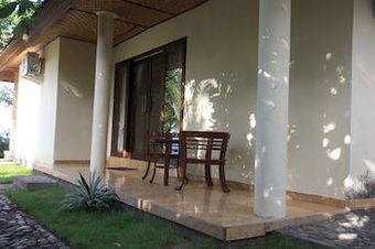 Hotel Rising Star Beach Resort Amed