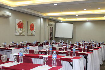 Lampion Hotel Solo