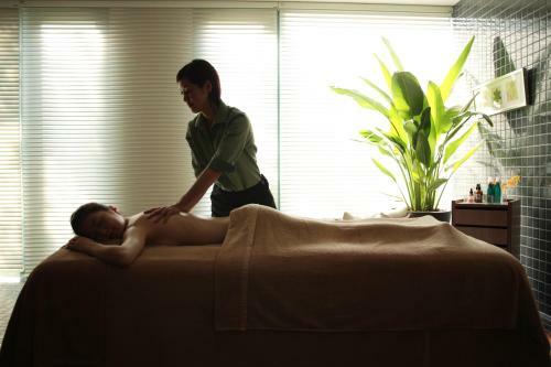 Royal Oak Hotel Spa & Gardens