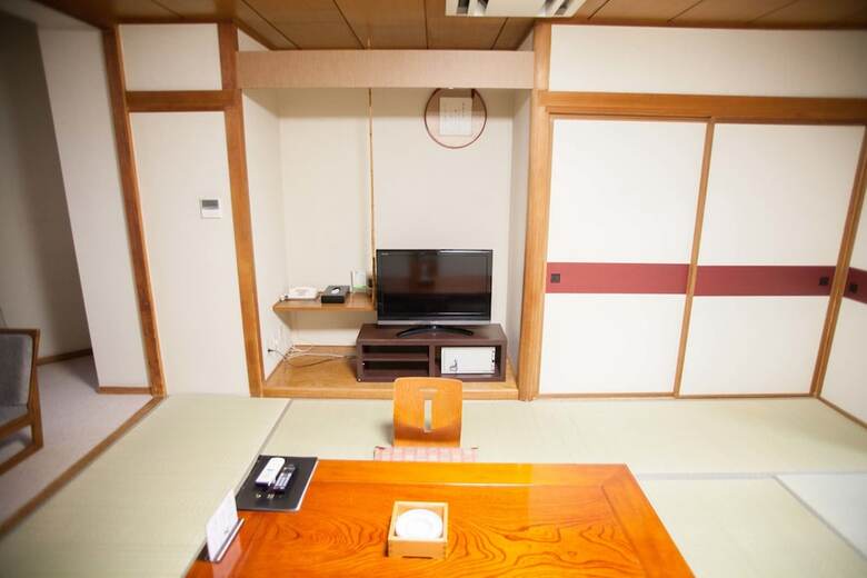 Hotel Nakamuraya Ryokan