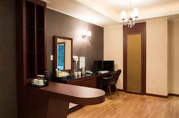 Pungnam Tourist Hotel