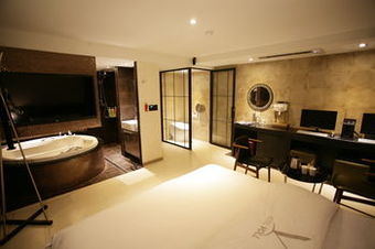Voll Hotel